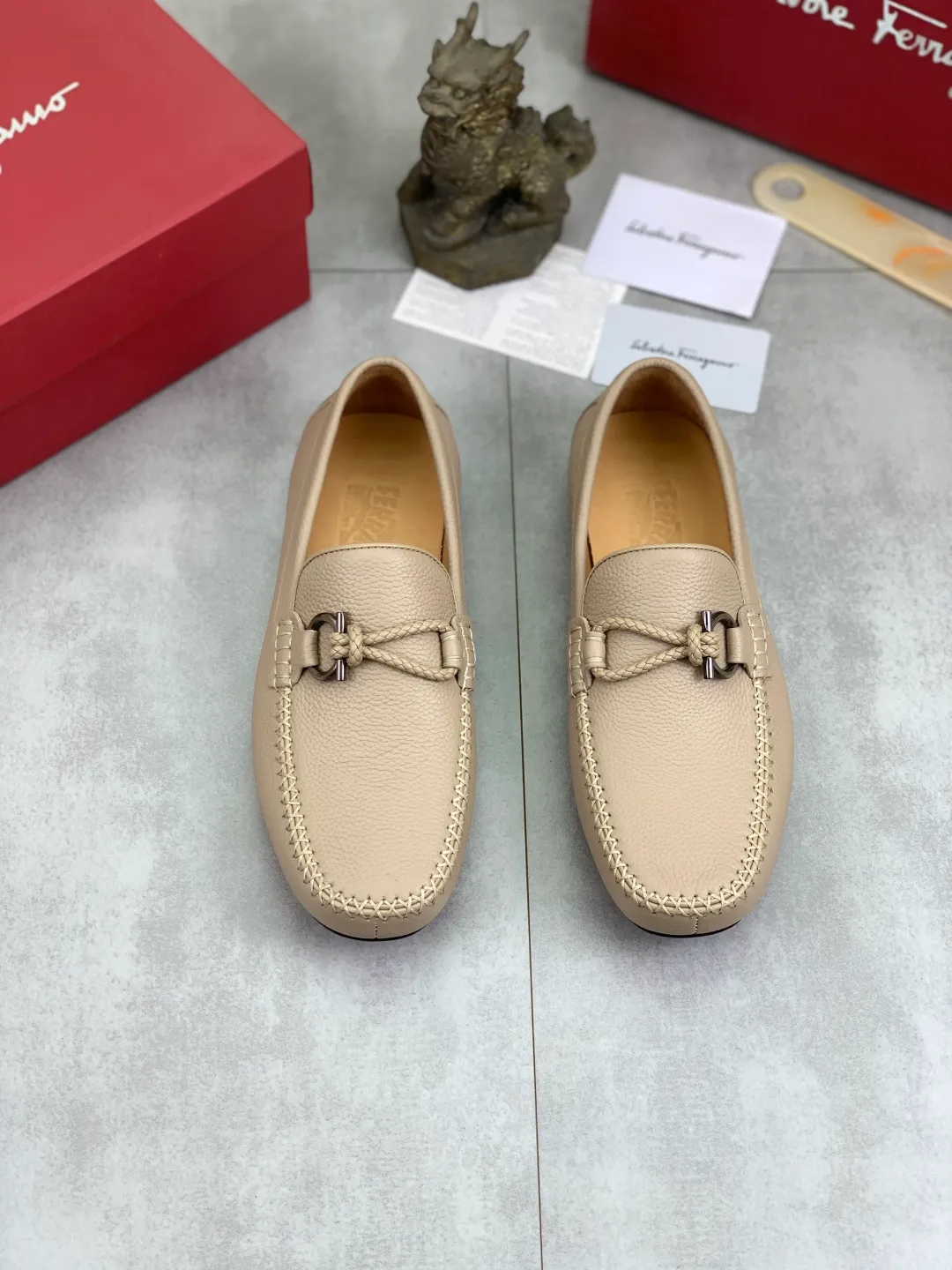 Men's men's shoes 💰P480 New high quality [Ferragamo/Ferragamo] The latest model in the counter Original imported calfskin, imported cowhide lining + original luxury metal buckle + original combination outsole Comparison without pressure Code number: 38-44 (45 customized)